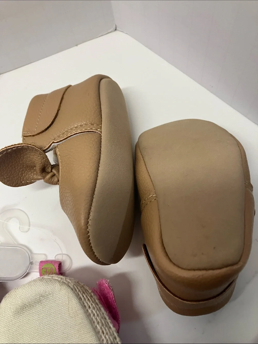Five pairs Size 1 girls baby shoe lot